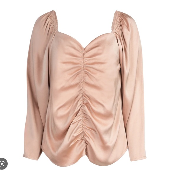 Hilary MacMilan Ruched Front Blouse - Picture 2 of 6